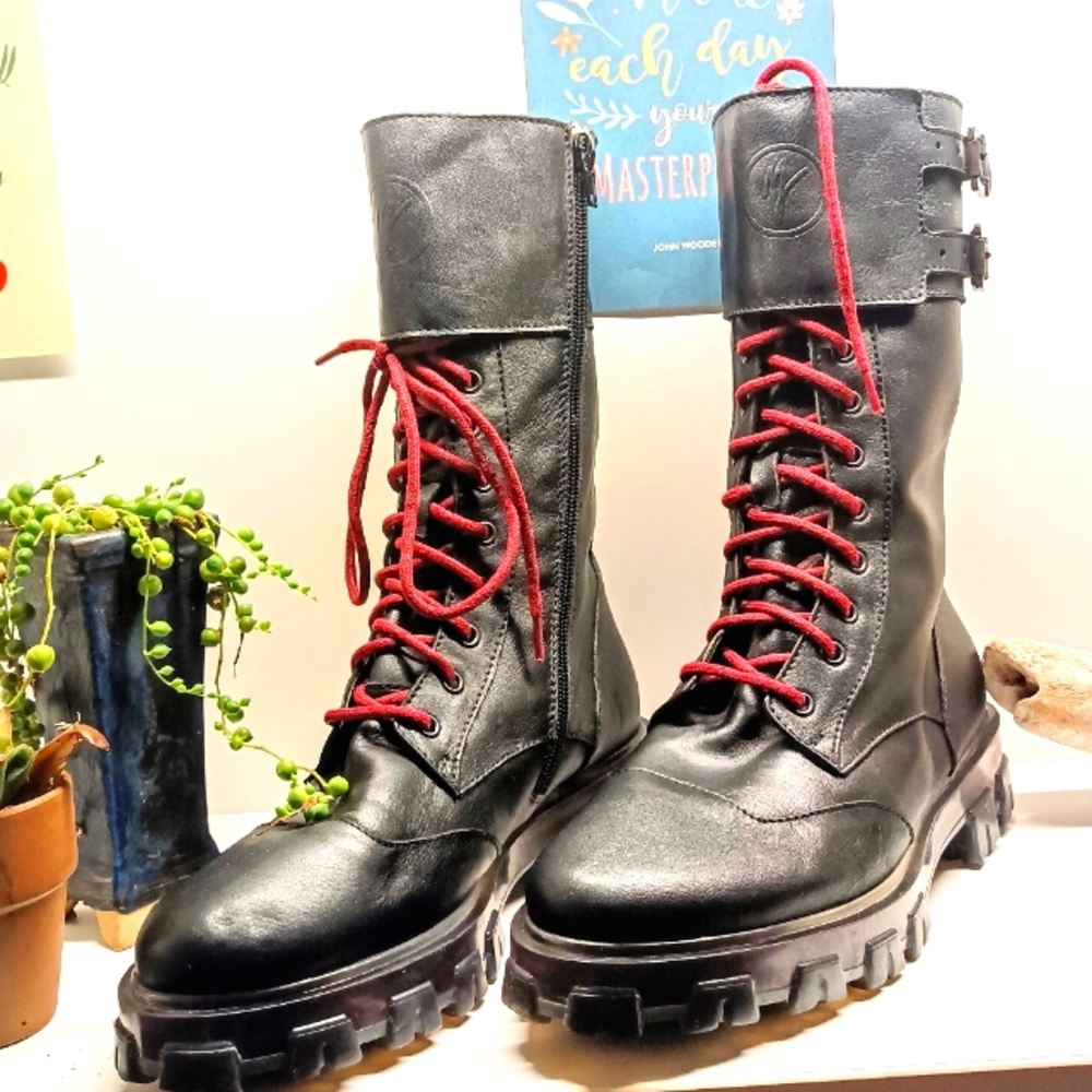 Manila Grace Combat Boots